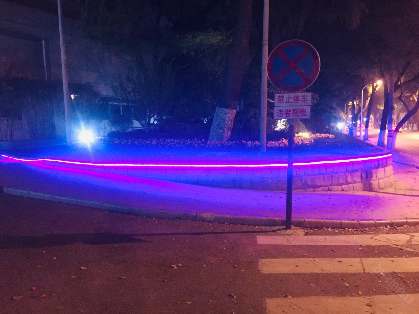 灯带为什么一闪一闪的 20