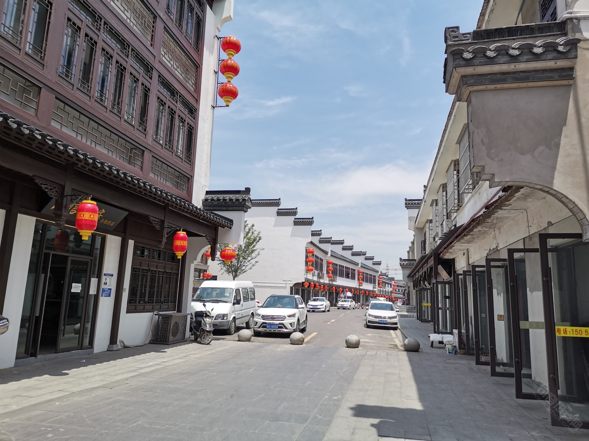 逛丹阳,体会一步跨两省.