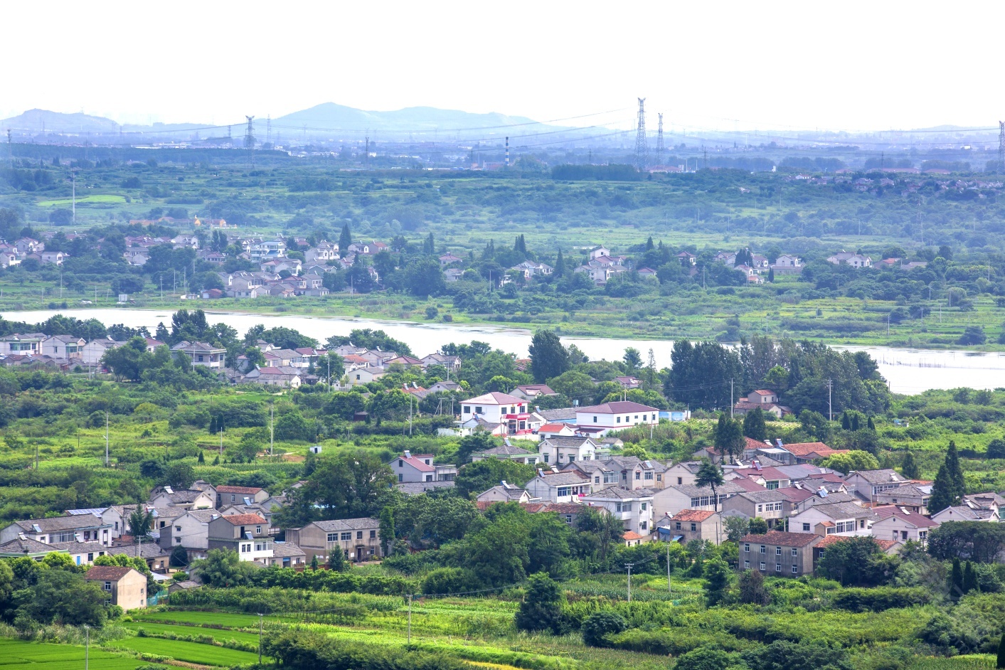 图说句容绿色河边村庄