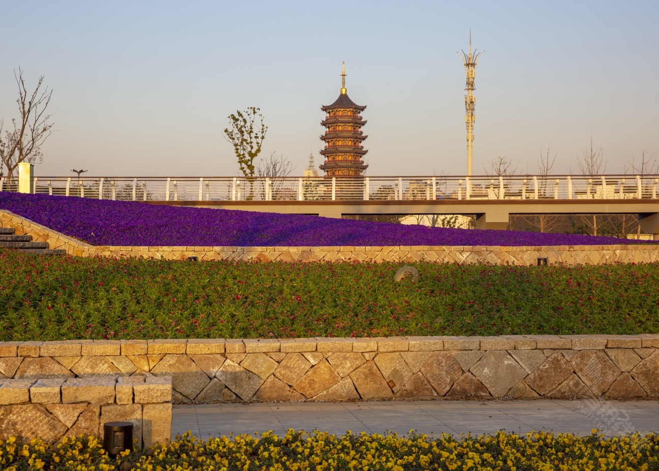 图说华阳公园天桥花园